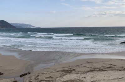 北東風に変わってます。